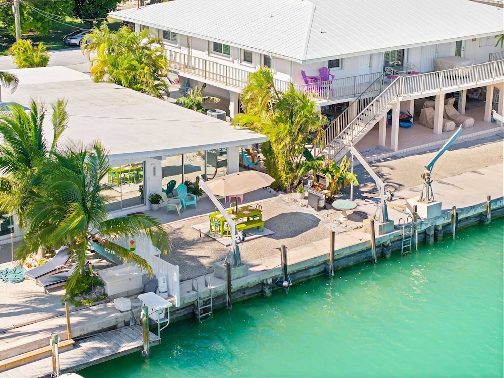Seabreeze Cove Wasserfront Juwel 38 Fuß Dock Cabana Club, Foto 11