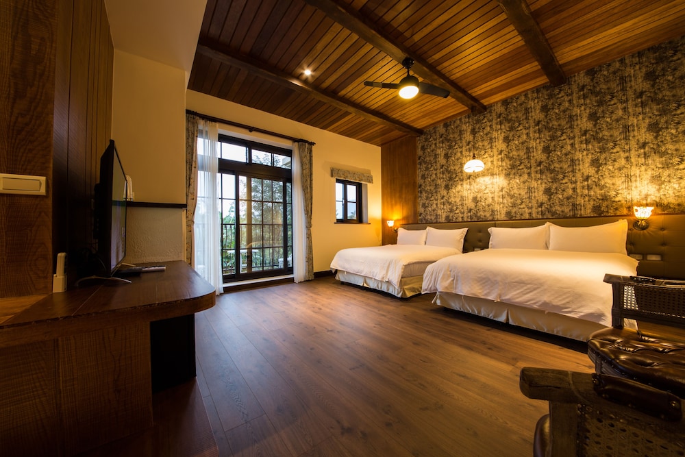 Quadruple Room (302) photo 1