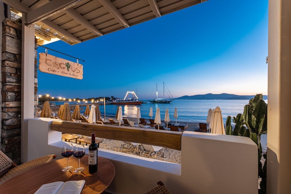 Luxury Suite, Beach View