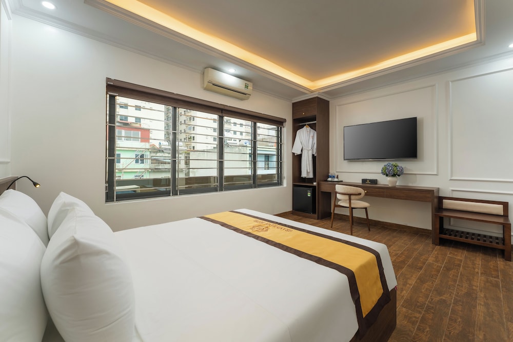Deluxe Double Room, City View