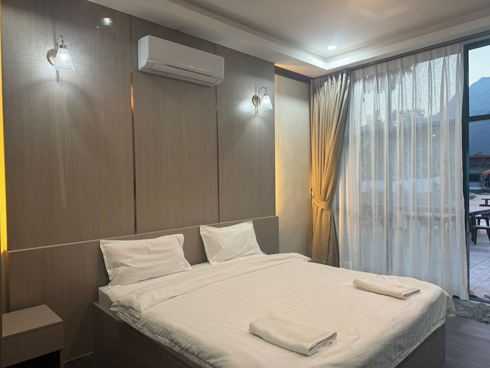 Luxury Quadruple Room photo 3