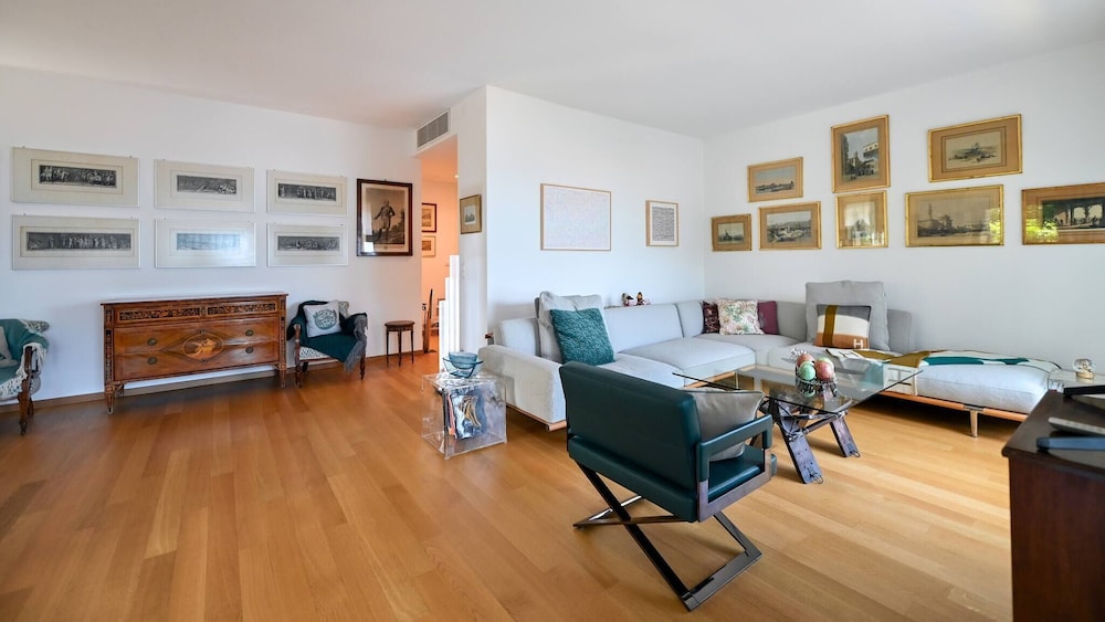 One & Only Lake View Apartment, Foto 43