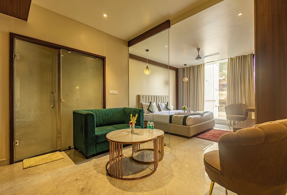Family Suite, City View