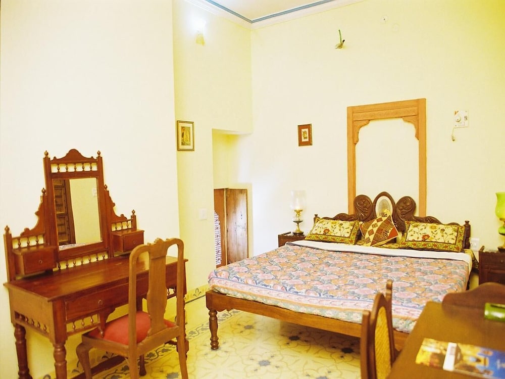 Standard Room - Photo 1