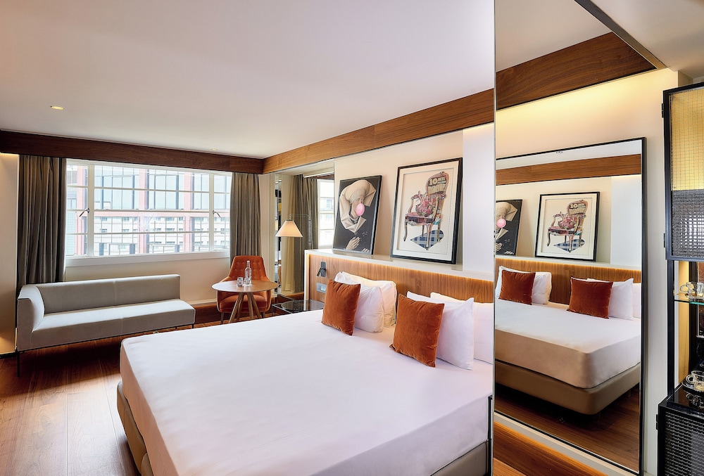 The Level, Premium Room with Executive Lounge Access (3AD) thumbnail 6
