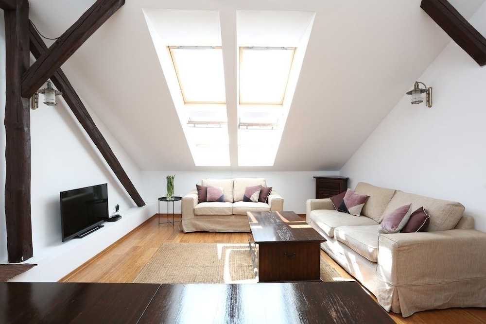 Grand Apartment