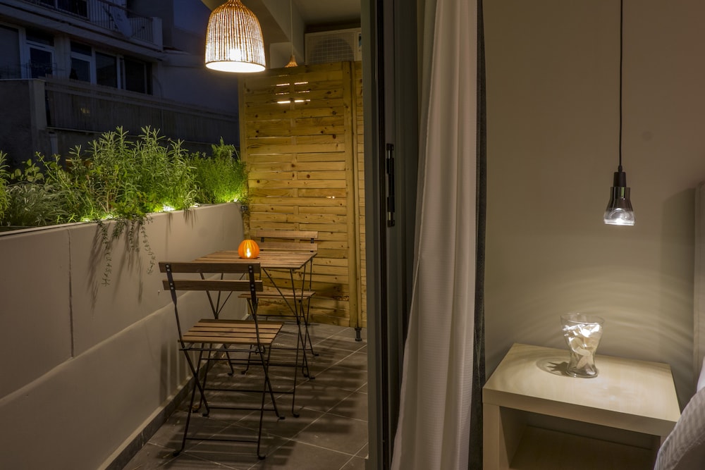 Apartment, Balcony (201) photo 2