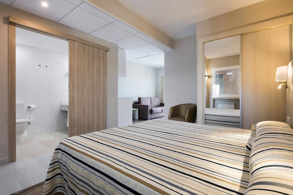 Standard Room (1 Adult) - Photo 4