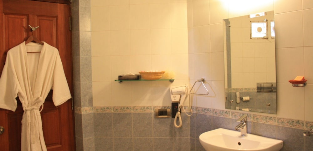 Cottage - Photo 2