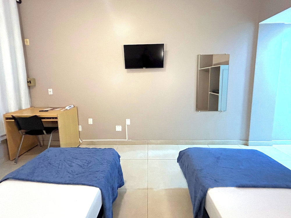 Economy Twin Room photo 3