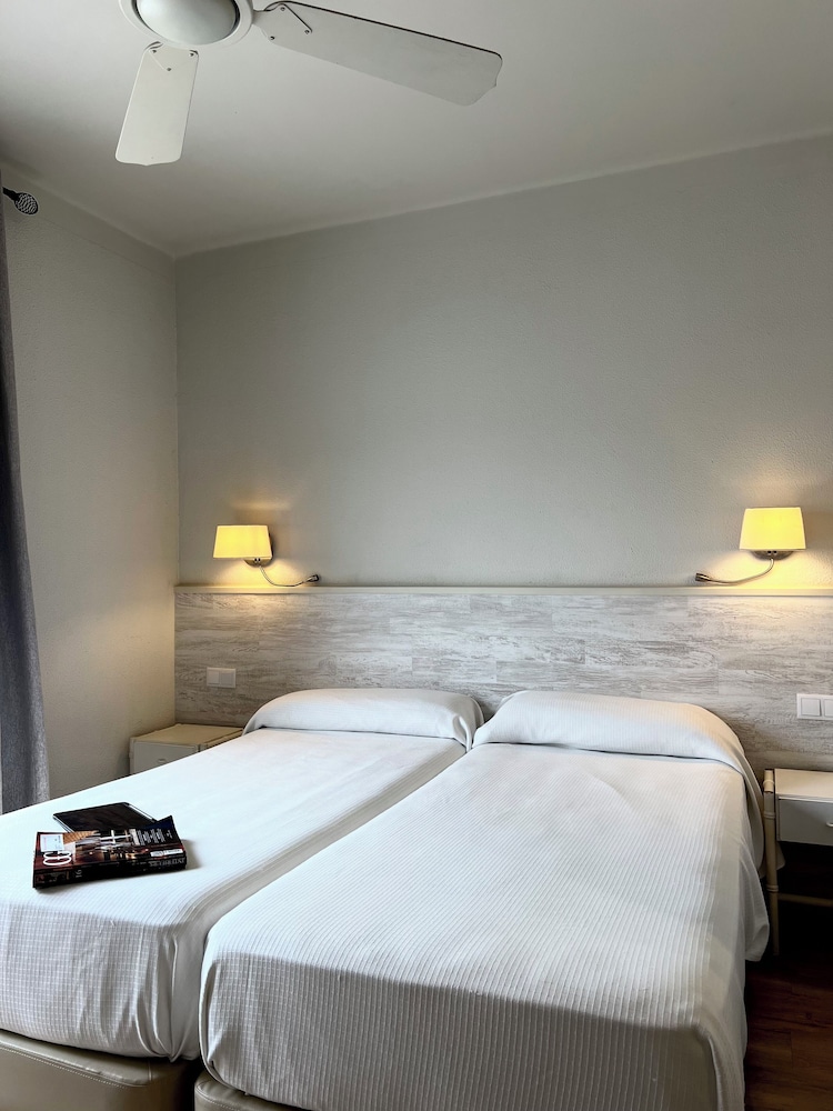 Twin Room photo 2