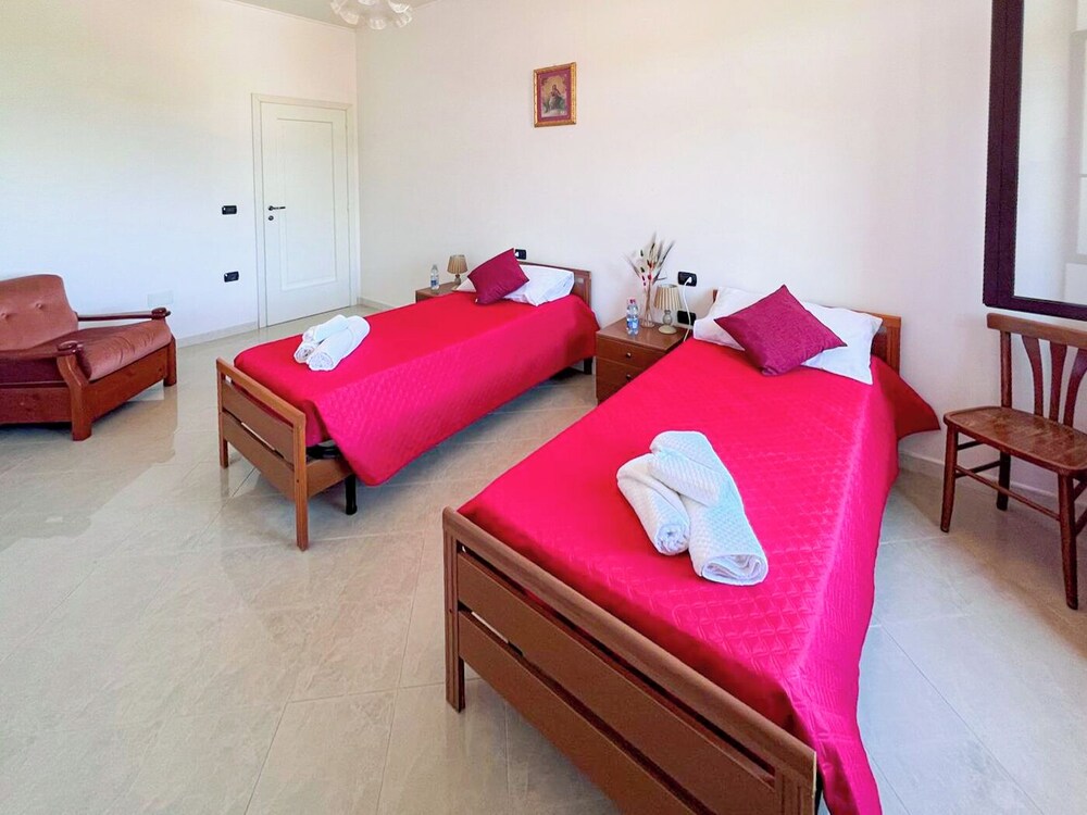 Standard Double Room photo 3