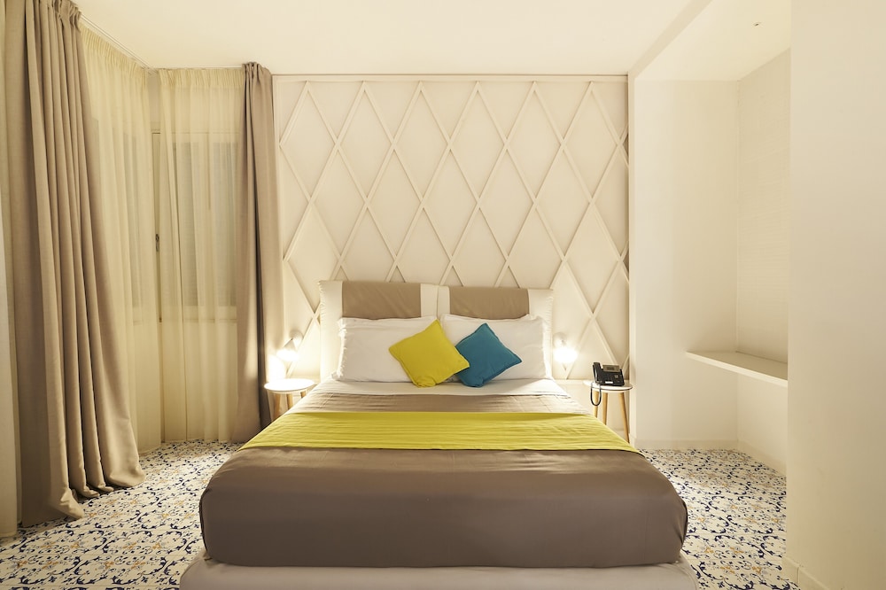 Doppia Superior, vista mare parziale con accesso spa
