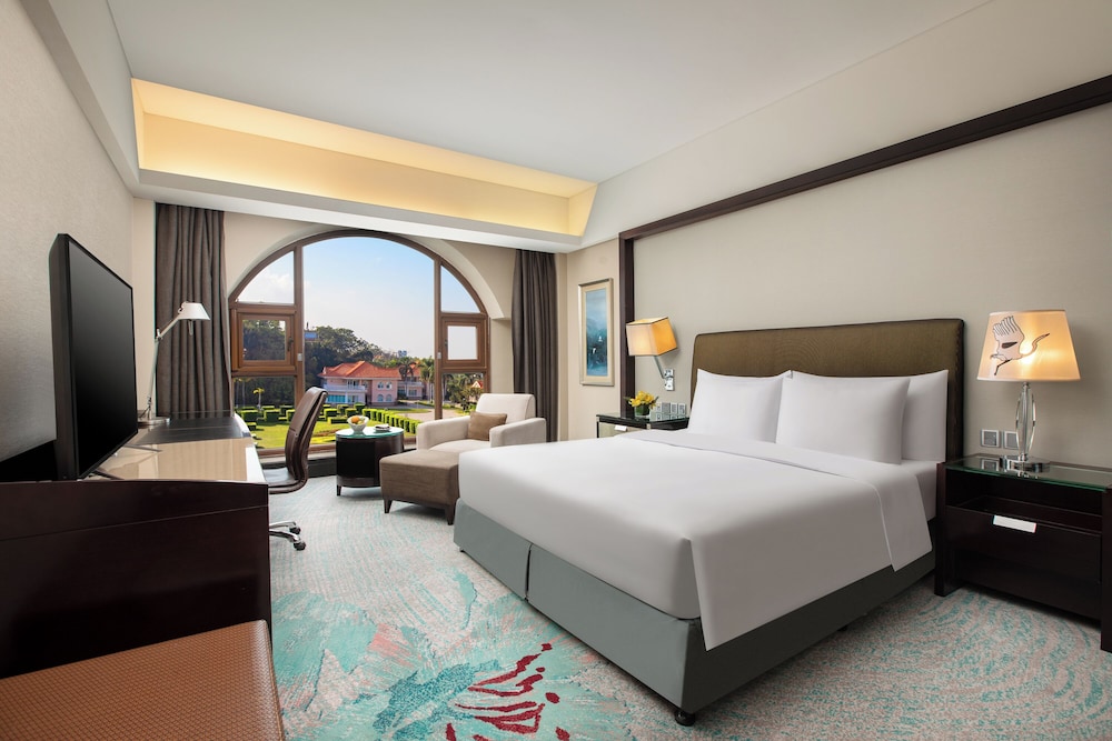 Xinyue Executive Verdant Bay View Room(King bed room)