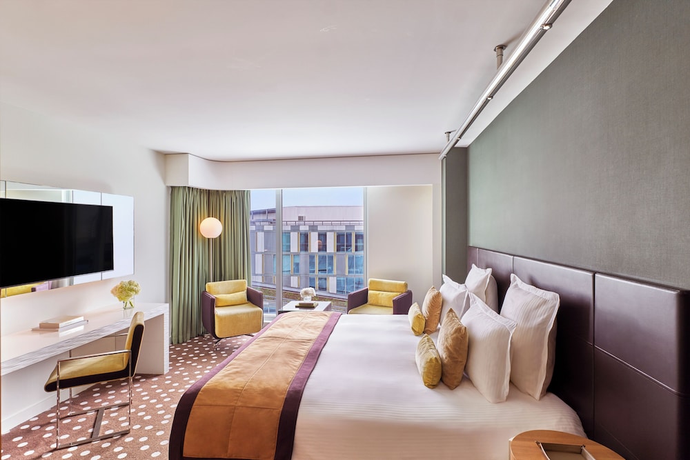 Executive Room - Photo 2