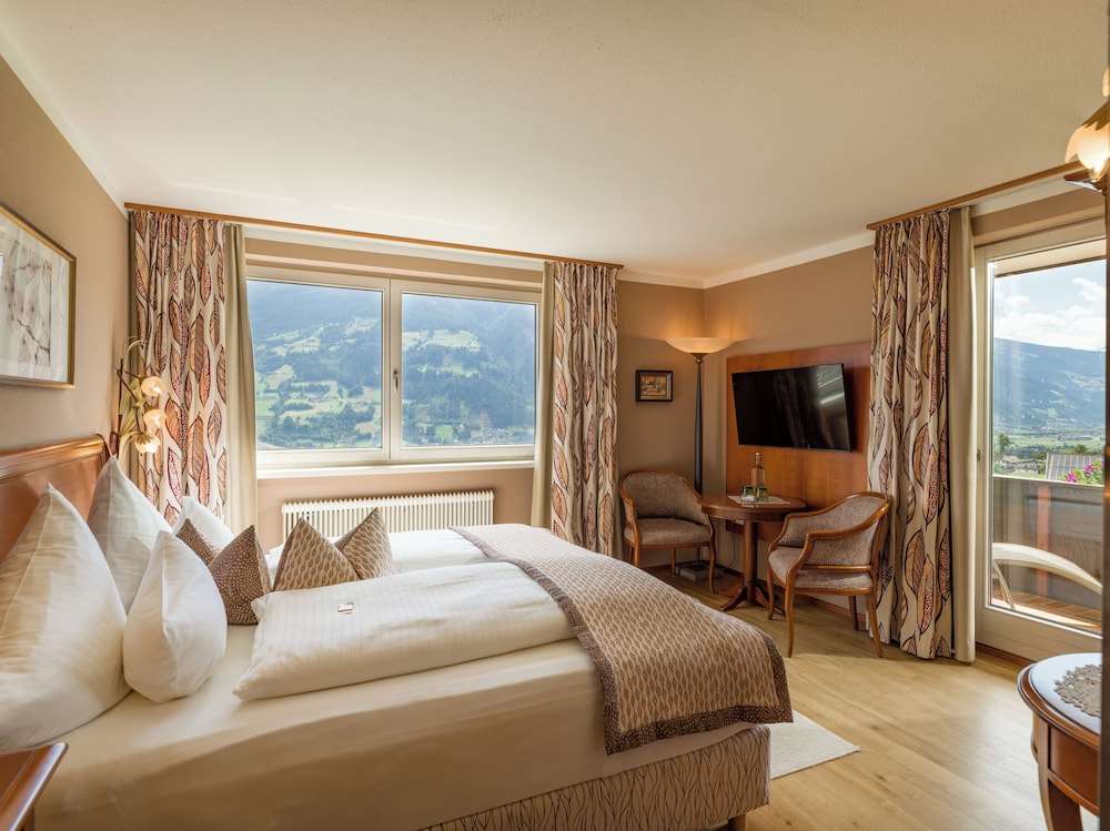 Superior Double or Twin Room - Photo 1