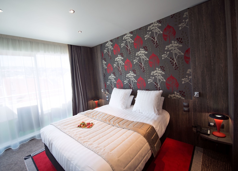 Deluxe Room, Garden View