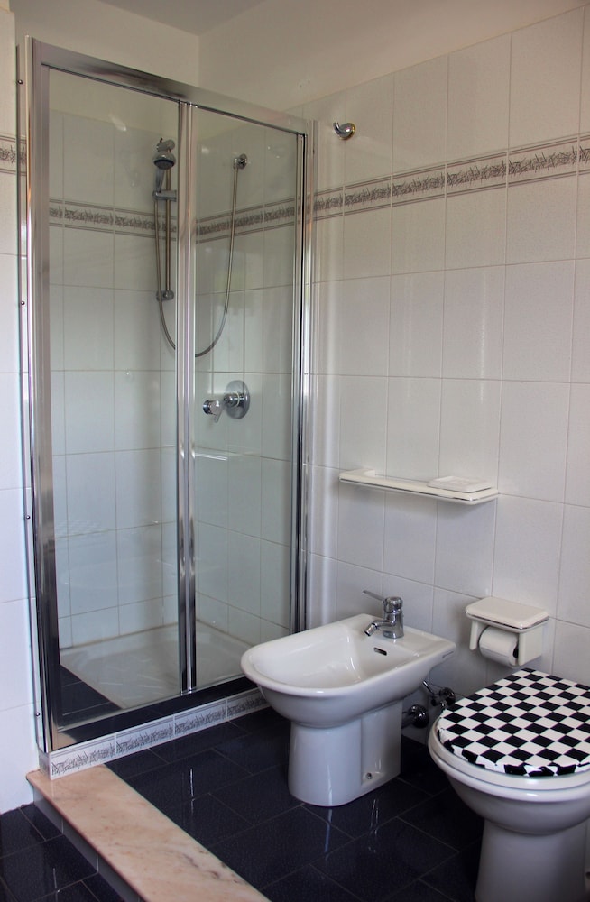 Triple Room, Private Bathroom (Rossa) photo 2
