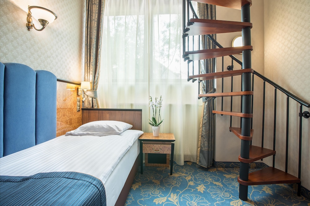 Executive Double Room - Photo 9