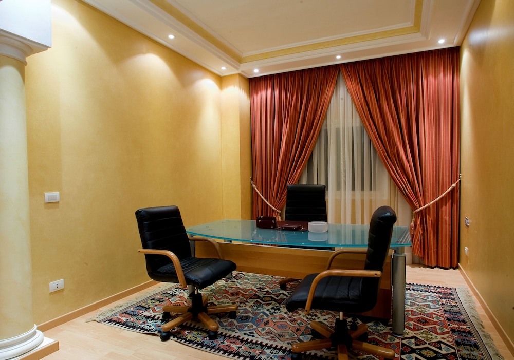 Deluxe Apartment, 3 Bedrooms, Kitchen, Beach View photo 1