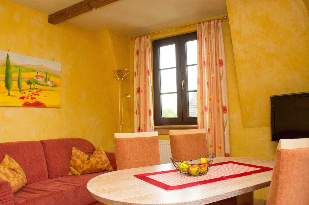Basic Suite photo 1