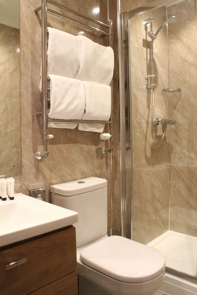 Small Twin Room - Photo 3