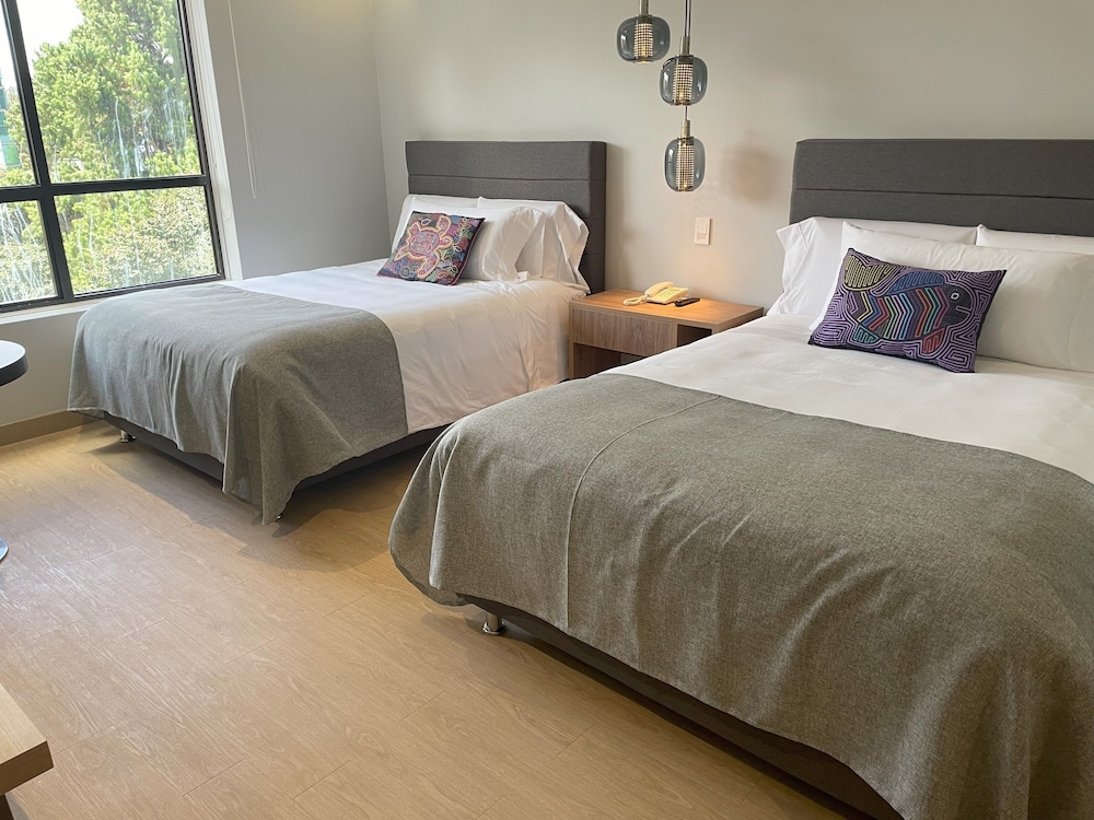 Deluxe Double Room 2 beds - Photo 2