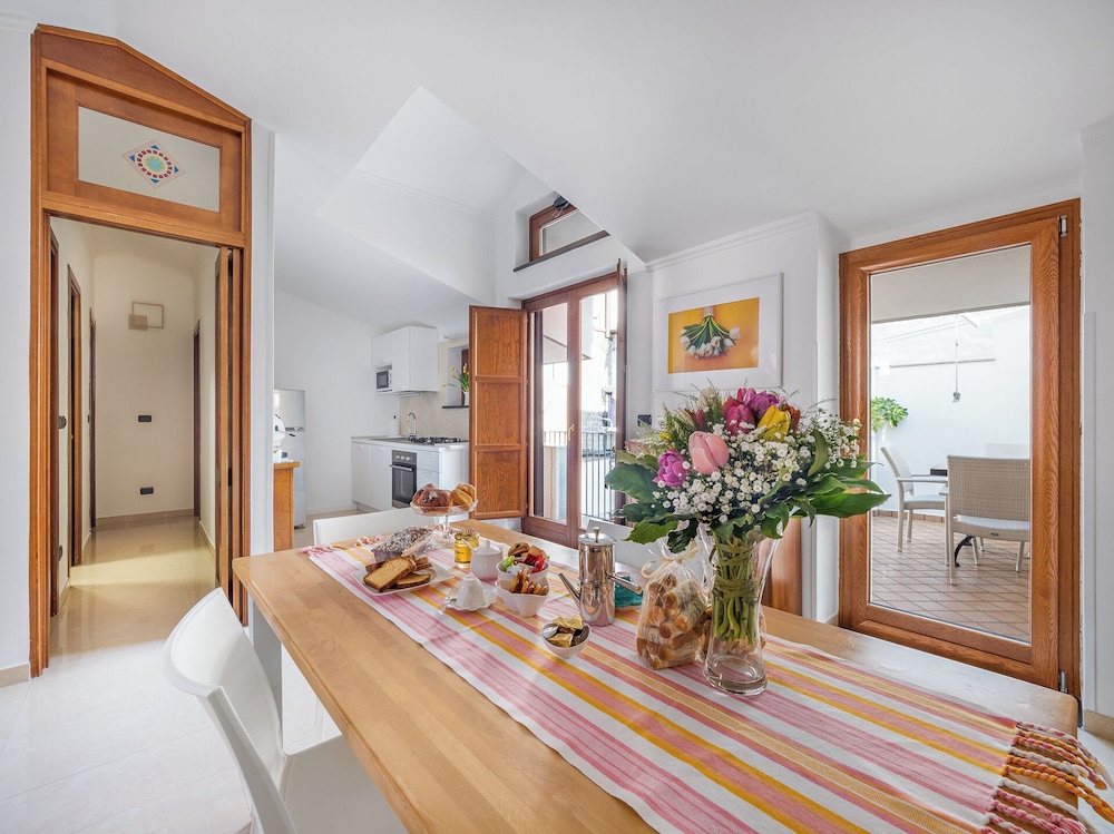 Comfort Apartment, City View