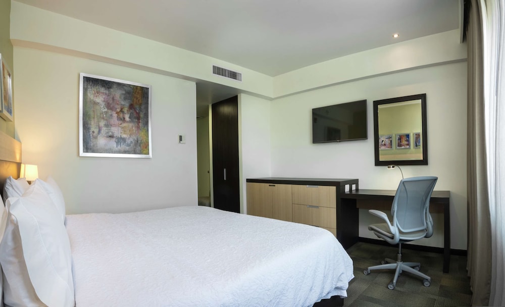 Room, 1 King Bed, Accessible, Non Smoking photo 3