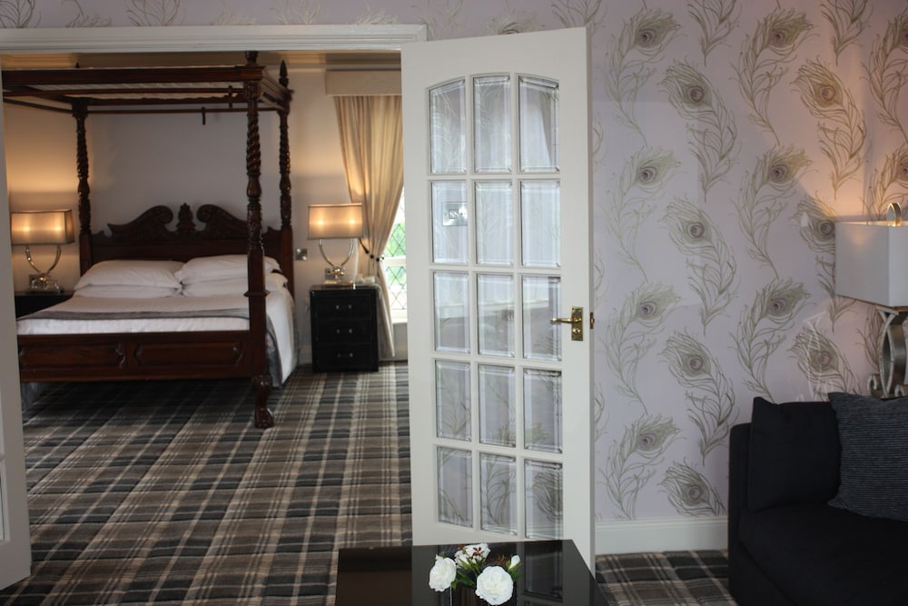 Deluxe Suite - Photo 1