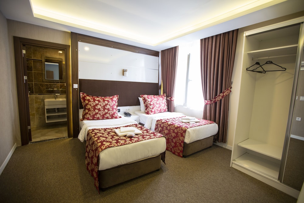 Standard Twin Room photo 1