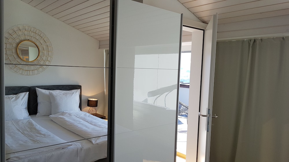 Superior Suite, Balcony (Kitchenette) photo 2