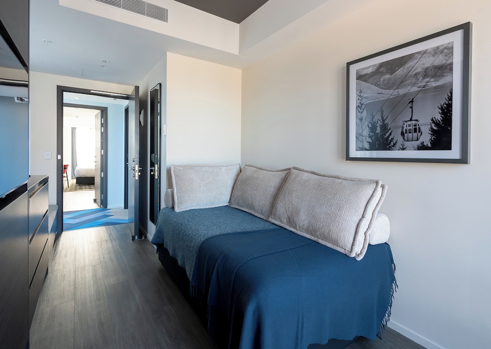 Suite, 1 Bedroom, Mountain View (Daybed) - Photo 3