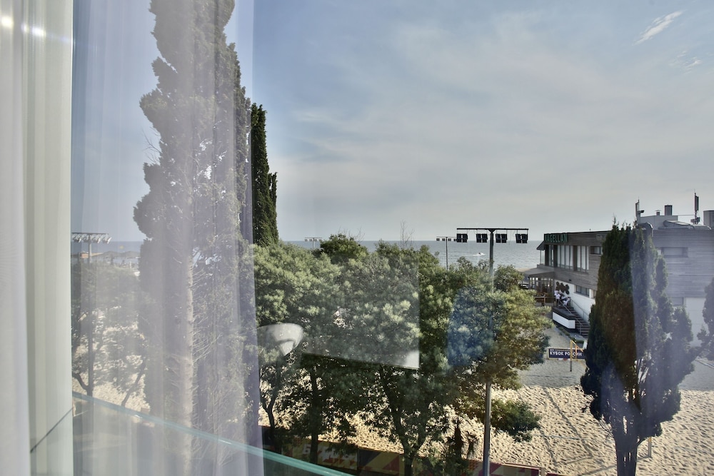 Villa photo 2