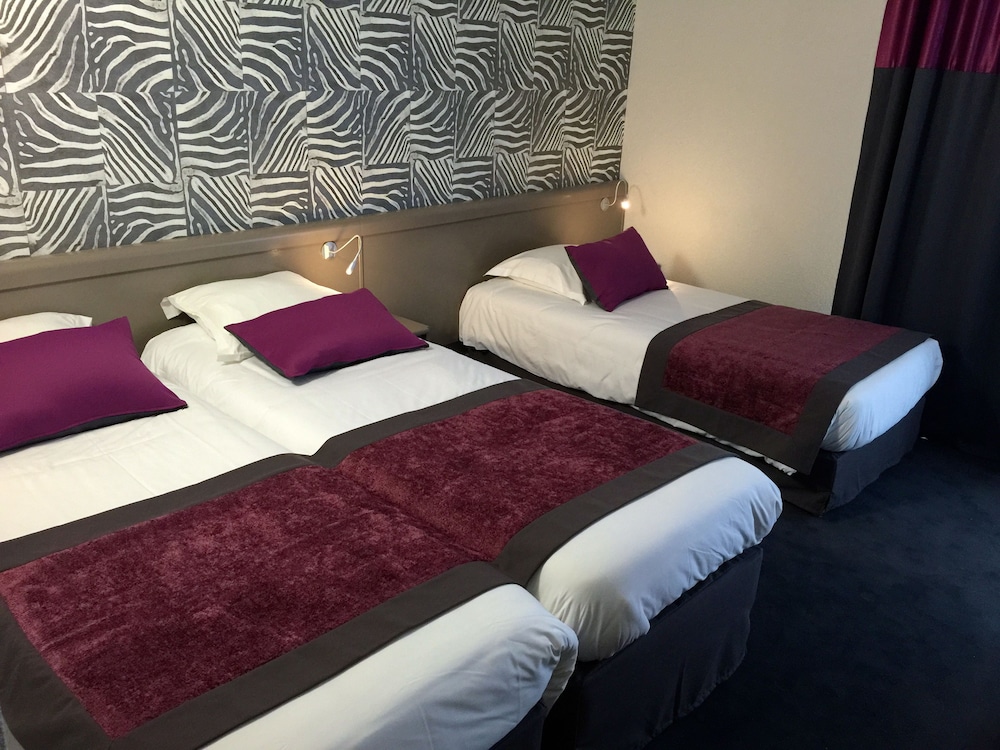 Triple Room (3 beds) photo 3