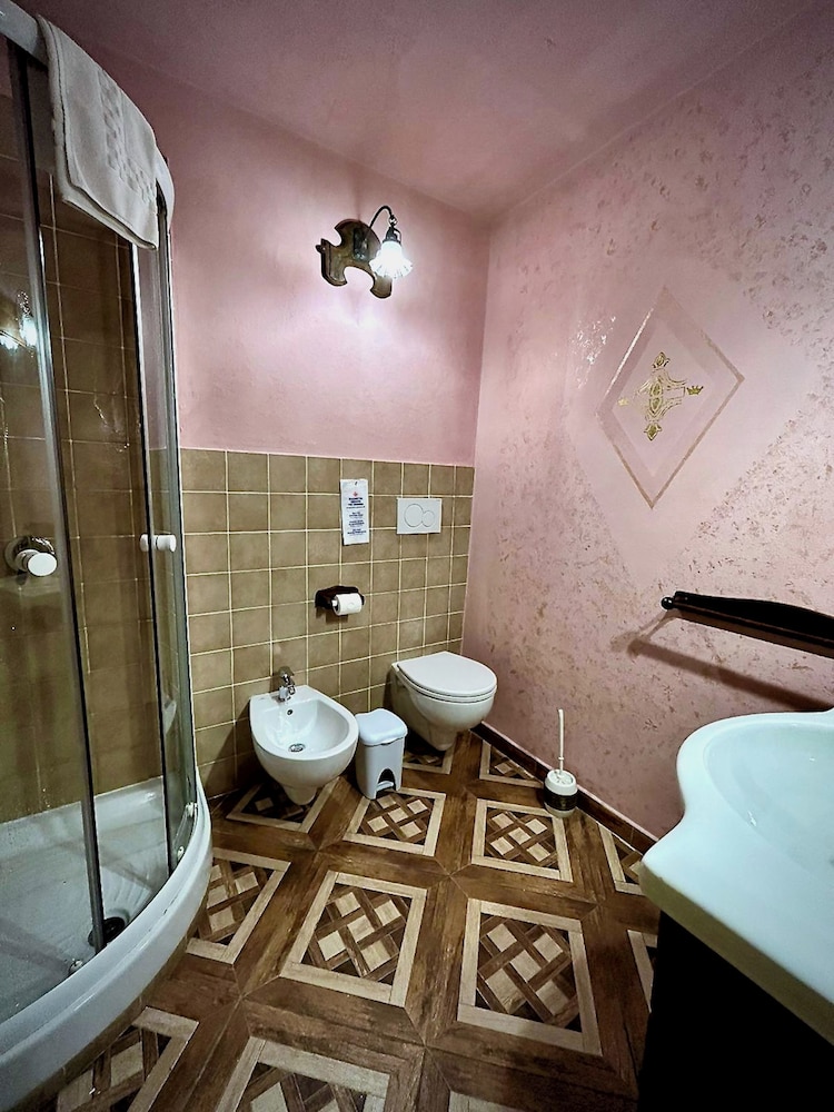 Classic Triple Room photo 2
