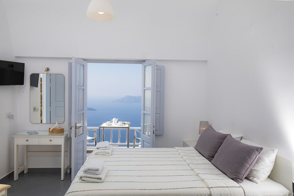 Superior Studio (Caldera View)