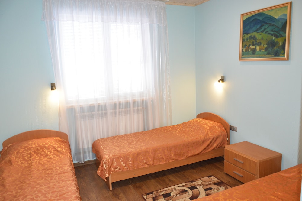 Comfort Triple Room