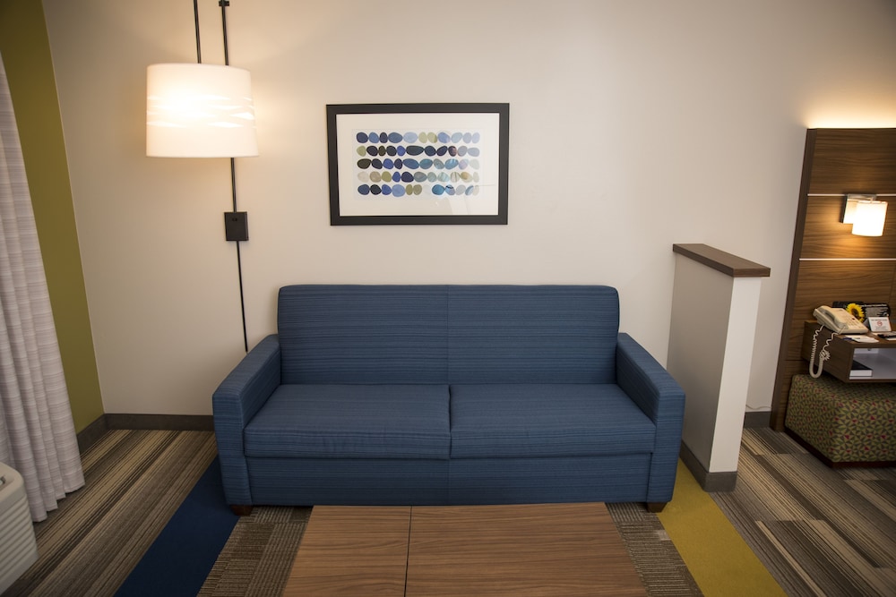 Suite, 1 King Bed (Extra Floor Space) - Photo 3