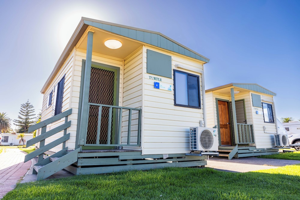 Budget Cabin (2 Berth)