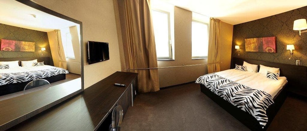 Superior Twin Room photo 2