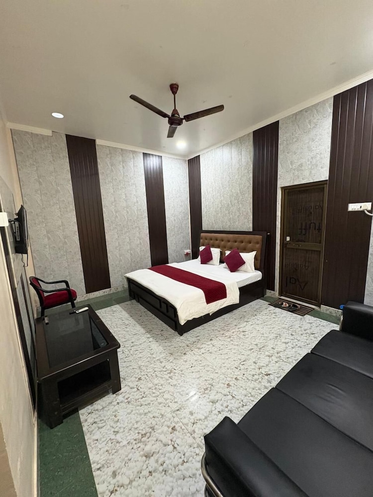 Deluxe Double Room, City View