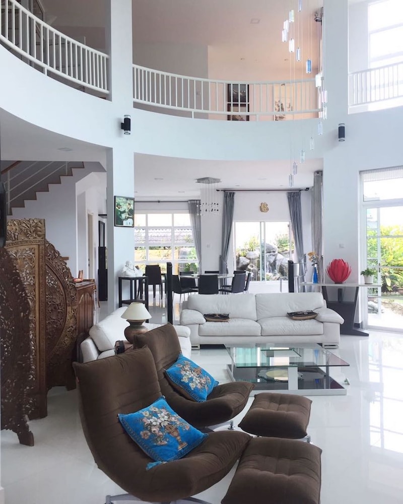 Premium Bungalow, 4 Bedrooms, Private Bathroom, Hill View photo 1