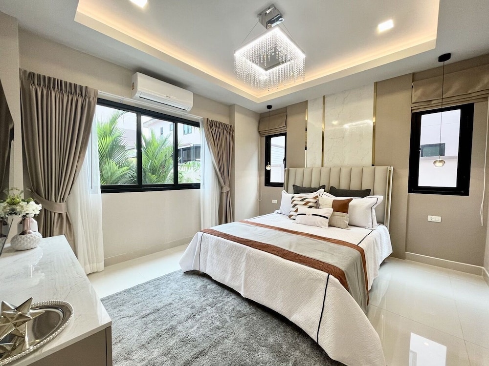 Luxury Villa, 4 Bedrooms, Non Smoking, Balcony photo 2