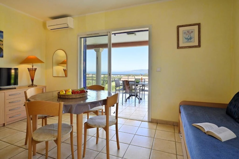 Apartment, Terrace, Sea View photo 3
