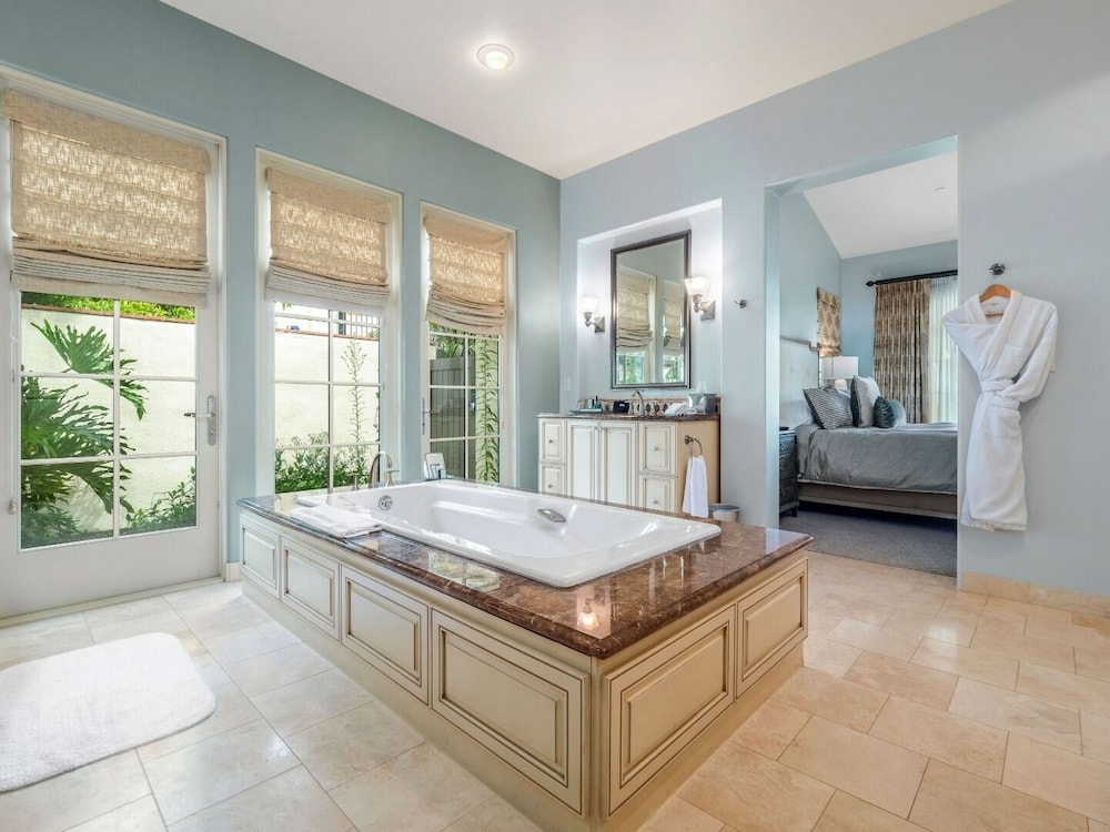 Villa, Multiple Beds (Ocean) - Photo 4