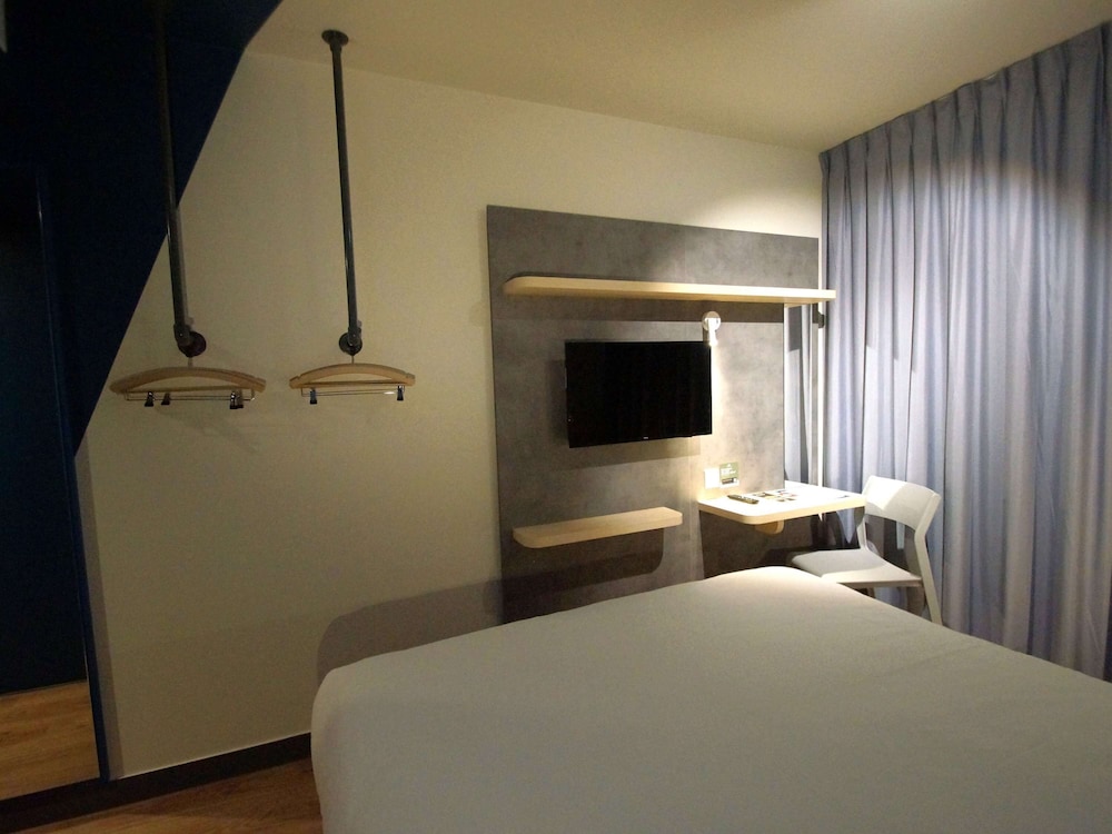 Standard Room, 1 Double Bed photo 3