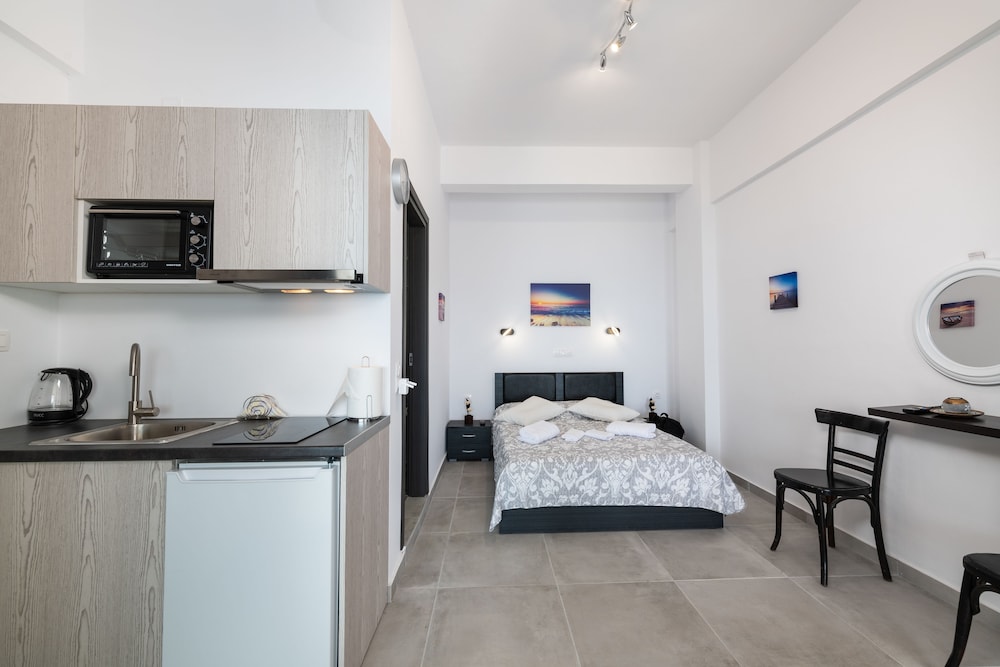 Deluxe Condo, Sea View