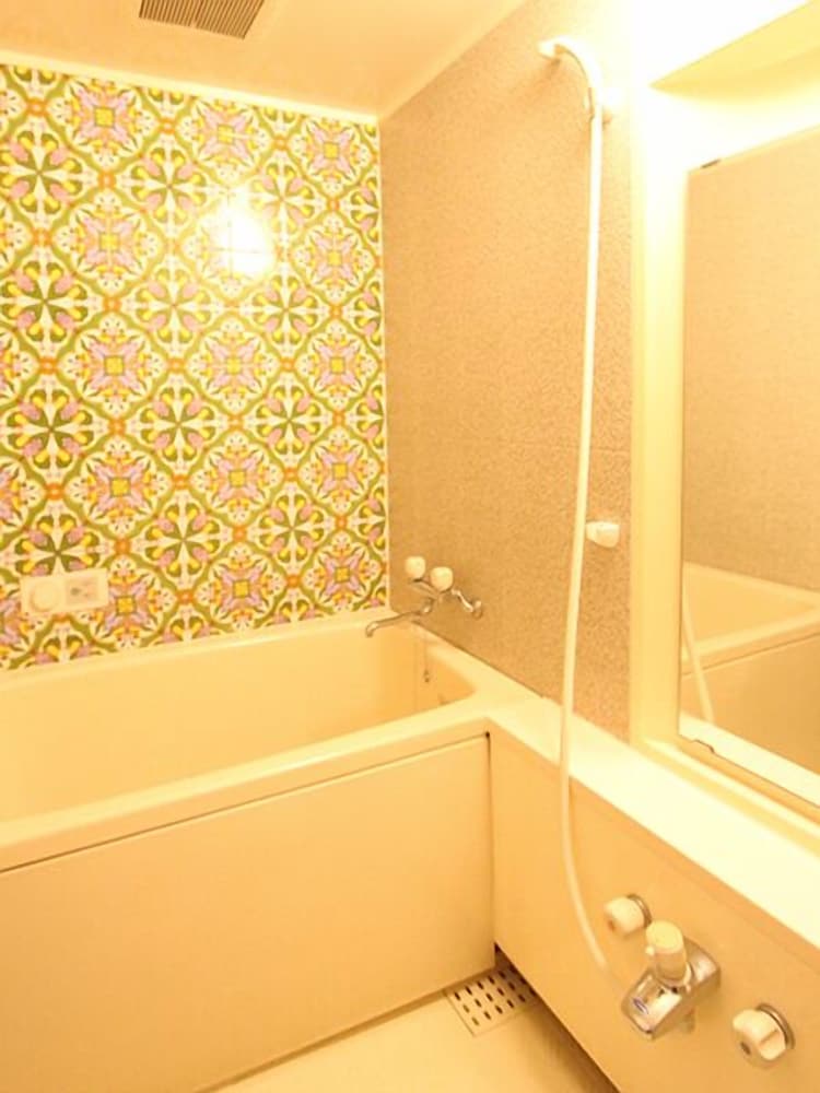 (All You Can Drink At Dinner) Japanese Western Room (Twin Bed And Futon), Smoking photo 2