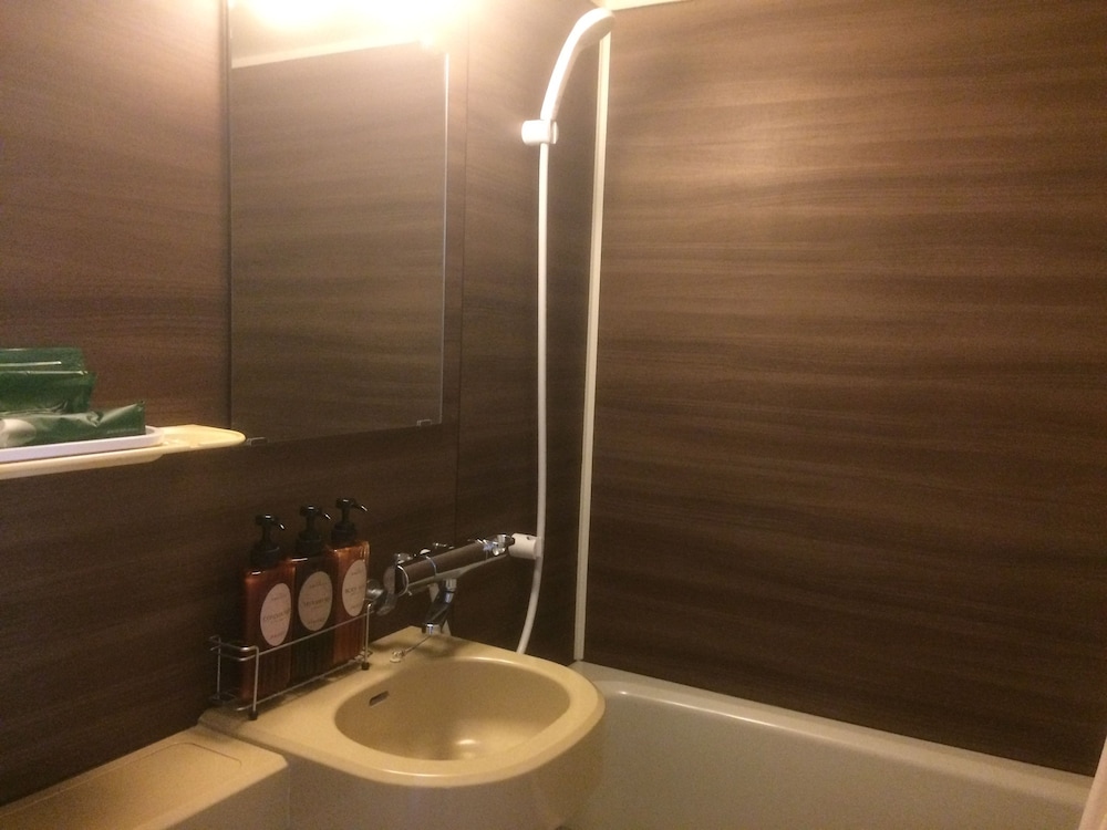 Double Room, 1 Double Bed, Non Smoking, No Windows - Photo 7